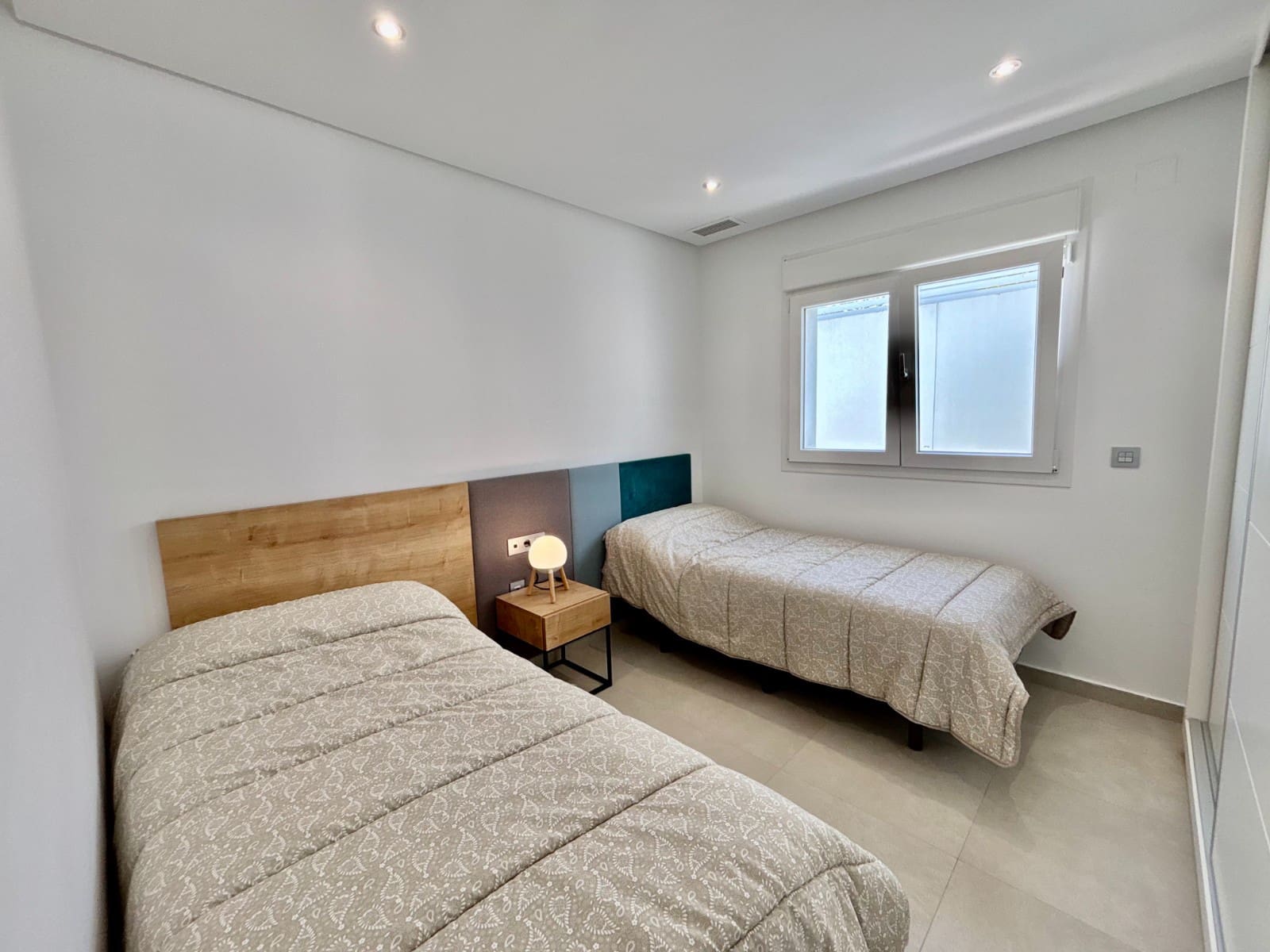 Chalet de 3 habitaciones en Benijófar en venta con piscina - 569.500 € (Ref: 9610202)