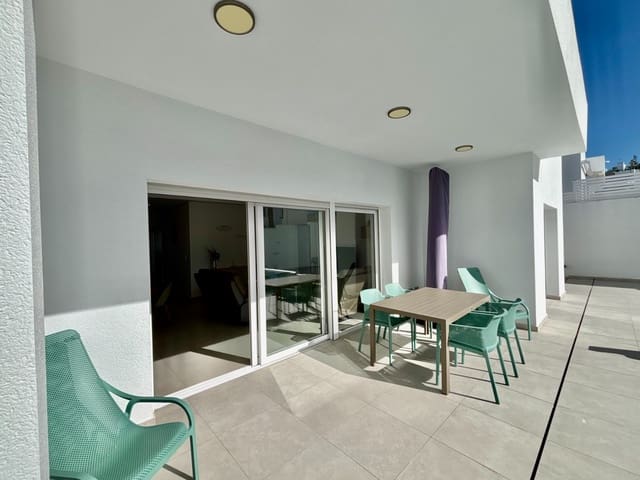 Chalet de 3 habitaciones en Benijófar en venta con piscina - 569.500 € (Ref: 9610202)