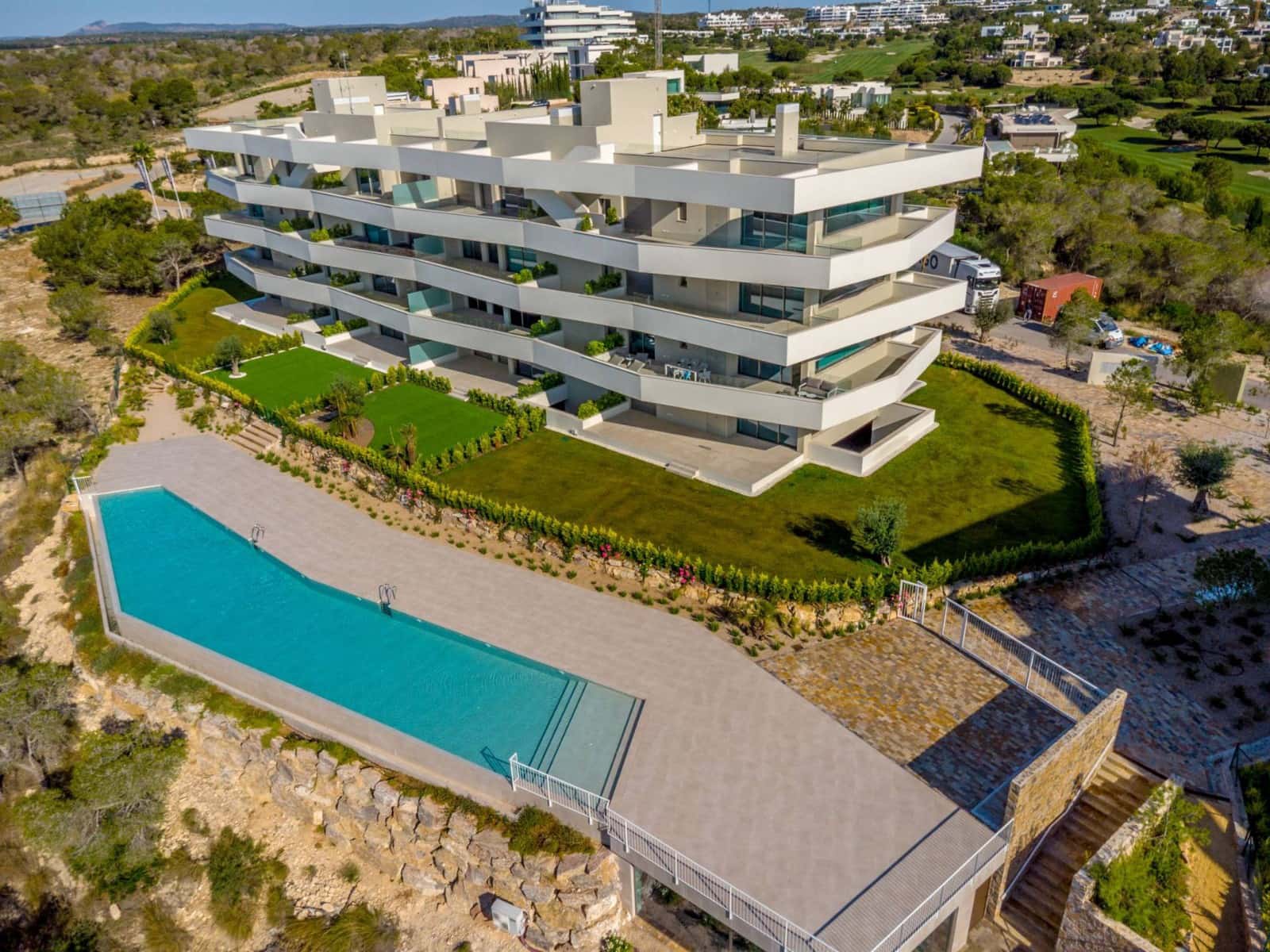 3 Zimmer Apartment zu verkaufen in Las Colinas Golf mit Pool - 849.000 € (Ref: 9615214)