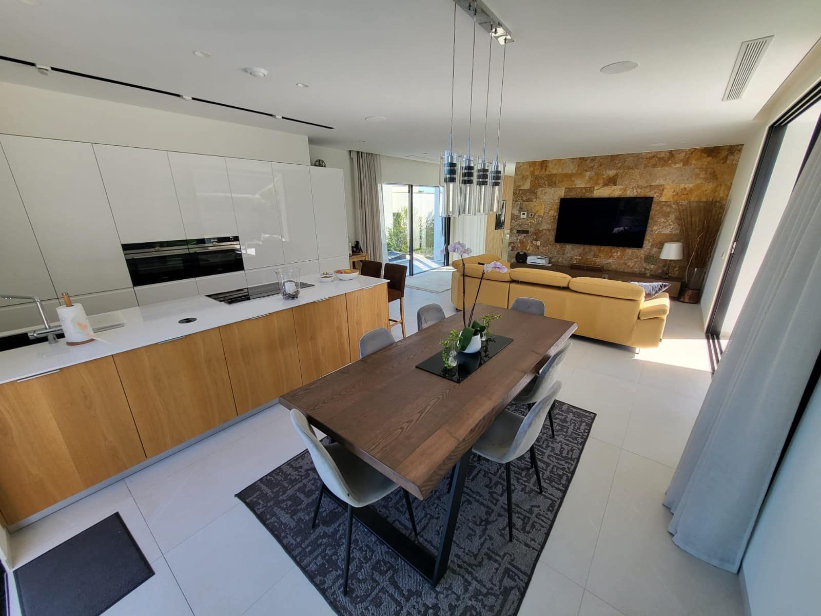 4 quarto Moradia para venda em Las Colinas Golf com piscina - 1 450 000 € (Ref: 9615216)