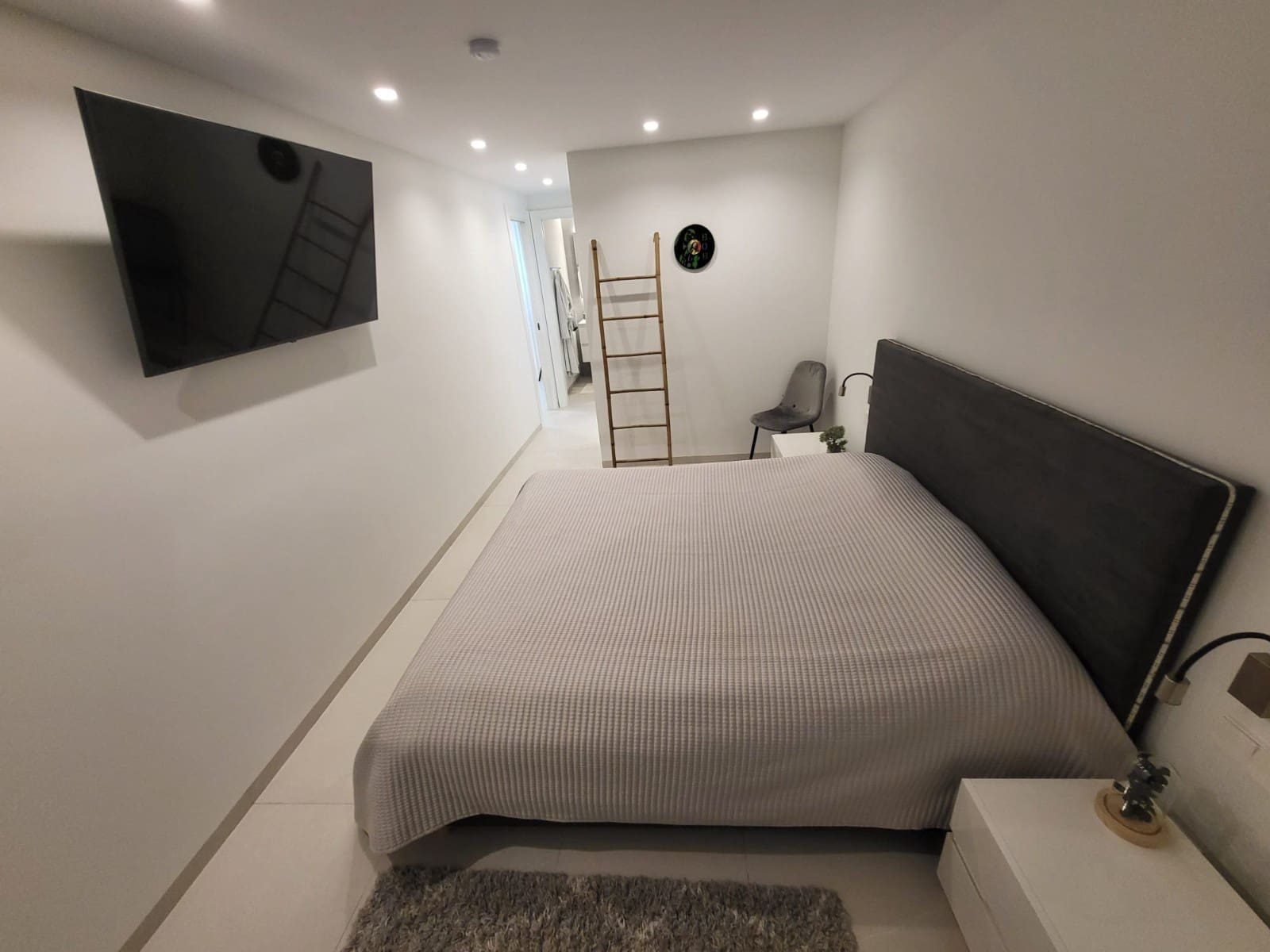 4 quarto Moradia para venda em Las Colinas Golf com piscina - 1 450 000 € (Ref: 9615216)