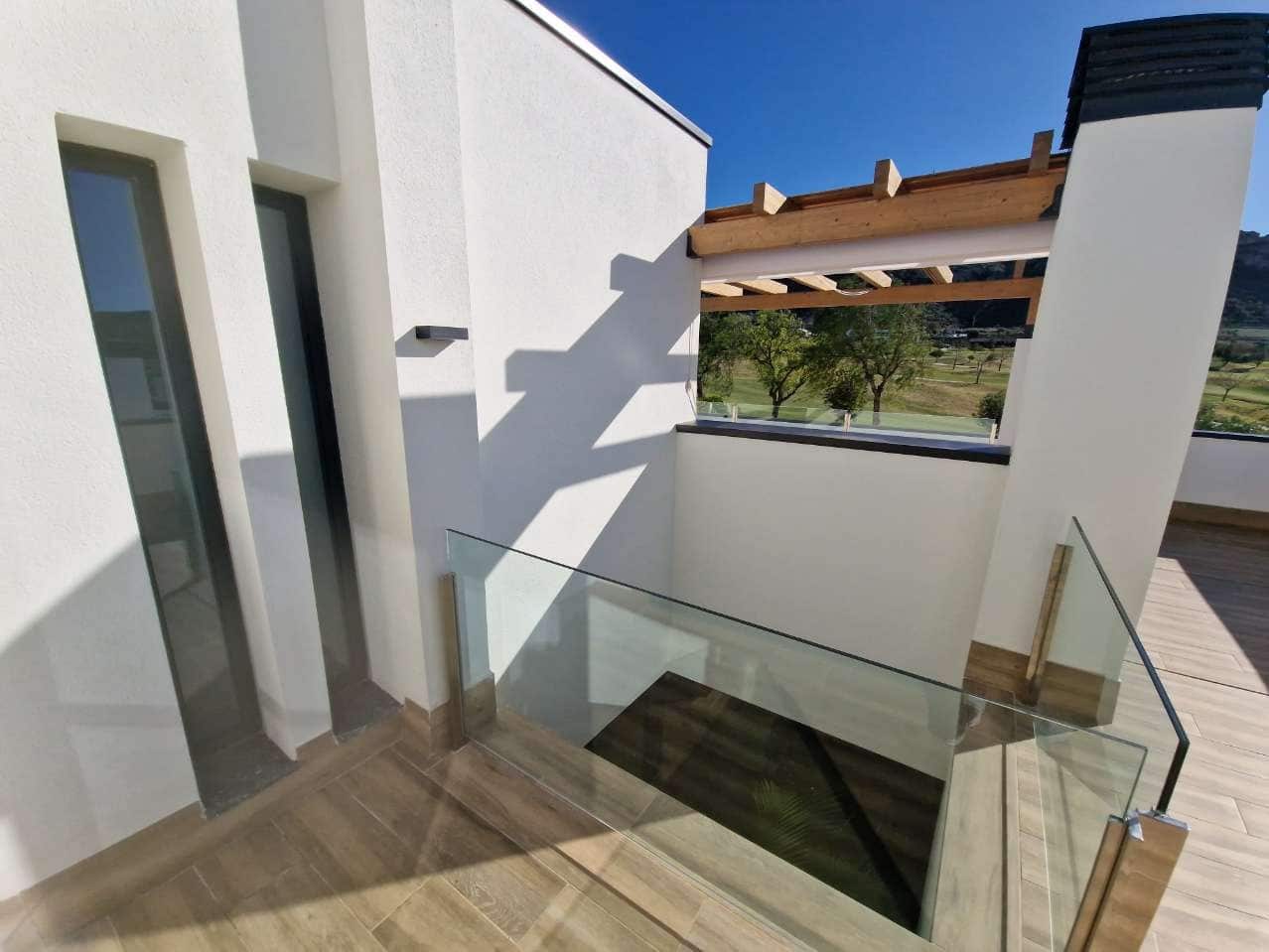 3 bedroom Villa for sale in Monforte del Cid with pool - € 795,000 (Ref: 9619055)