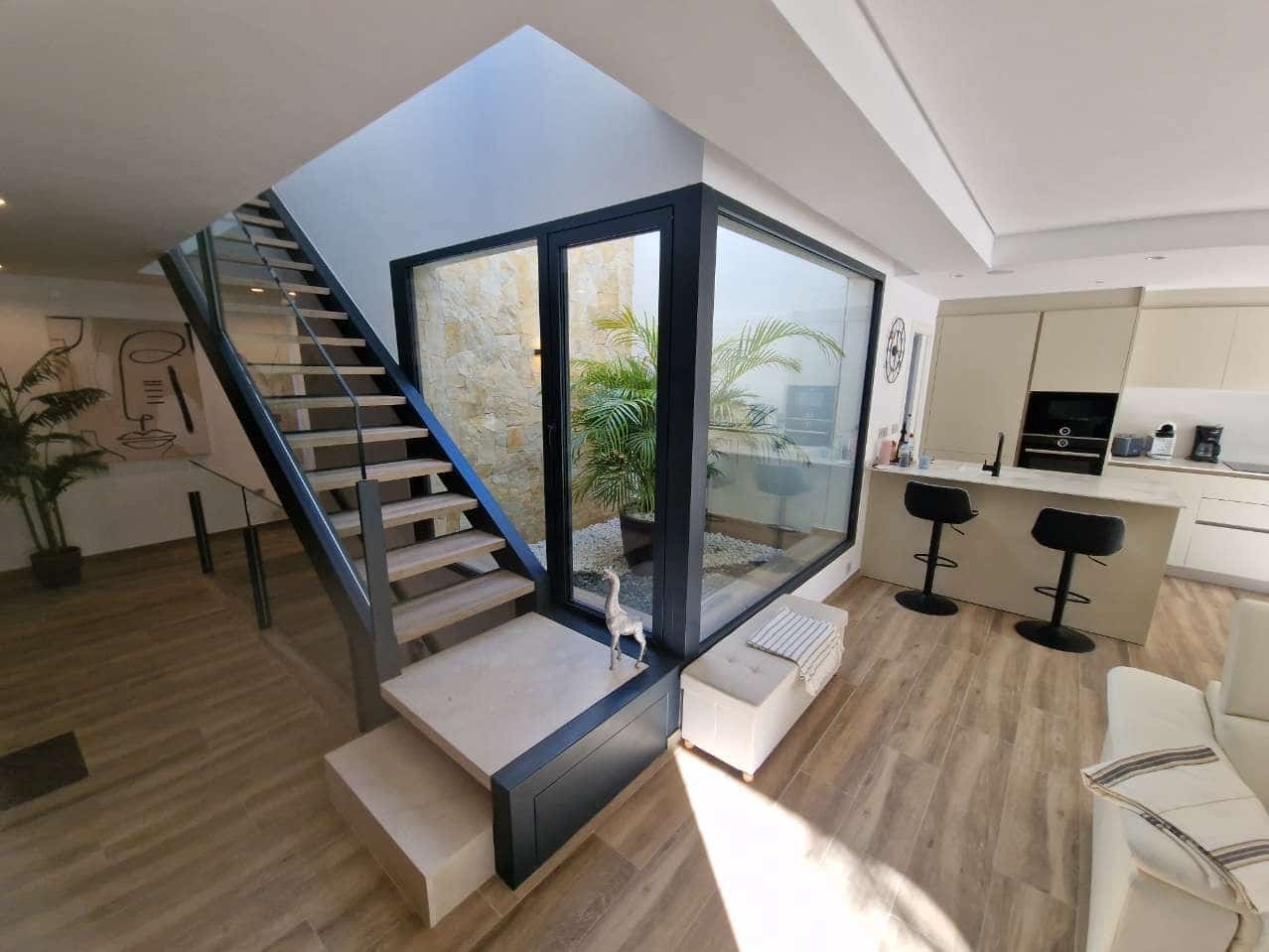 3 bedroom Villa for sale in Monforte del Cid with pool - € 795,000 (Ref: 9619057)