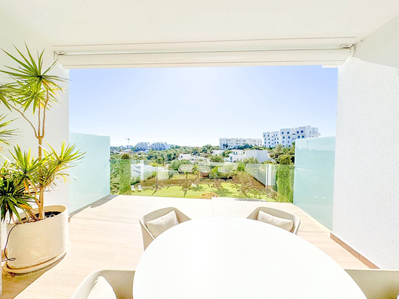 2 sovrum Lägenhet till salu i Las Colinas Golf med pool - 415 000 € (Ref: 9627330)