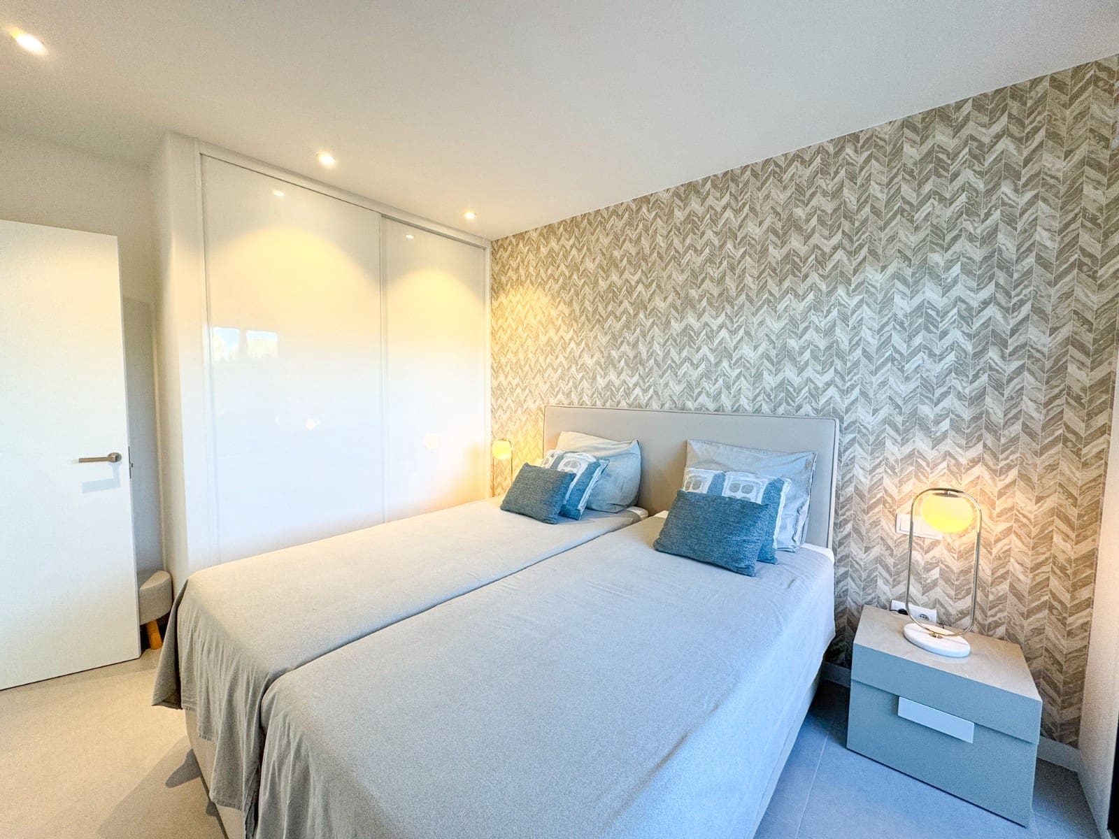 2 sovrum Lägenhet till salu i Las Colinas Golf med pool - 415 000 € (Ref: 9627330)