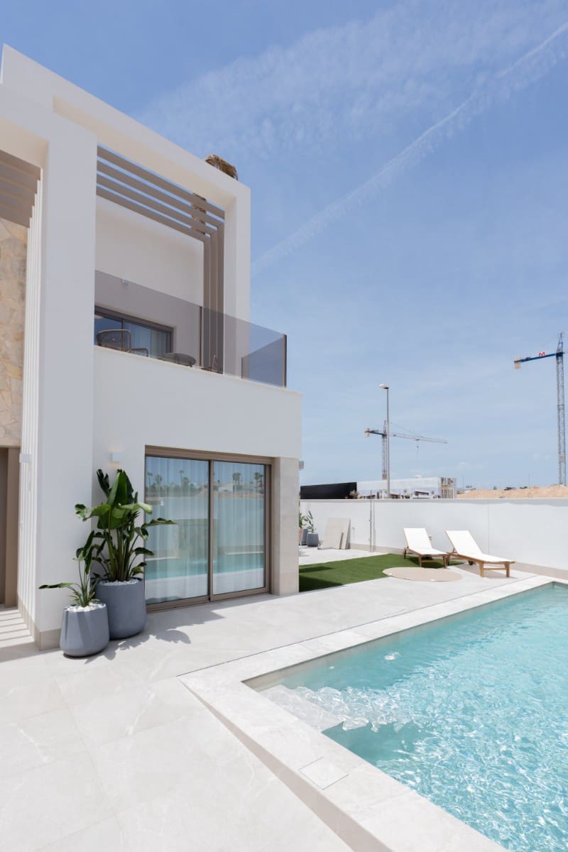 Casa de 3 habitaciones en Los Alcázares en venta con piscina garaje - 439.000 € (Ref: 9665401)