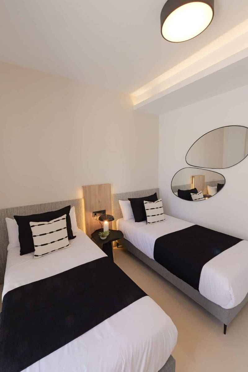 Chalet de 3 habitaciones en Los Alcázares en venta con piscina garaje - 544.841 € (Ref: 9678179)