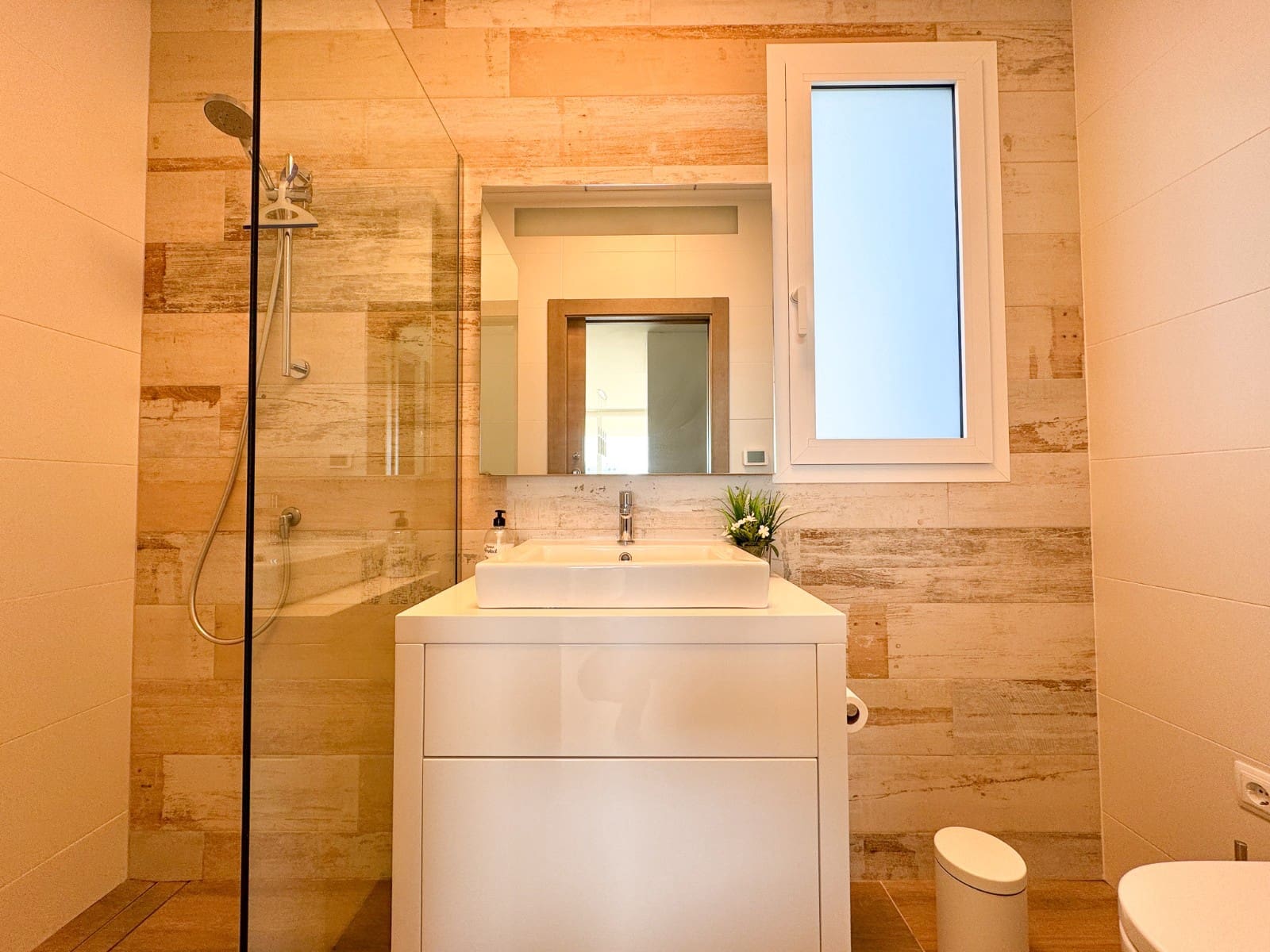 3 makuuhuone Huoneisto myytävänä paikassa Las Colinas Golf mukana uima-altaan - 495 000 € (Ref: 9701400)