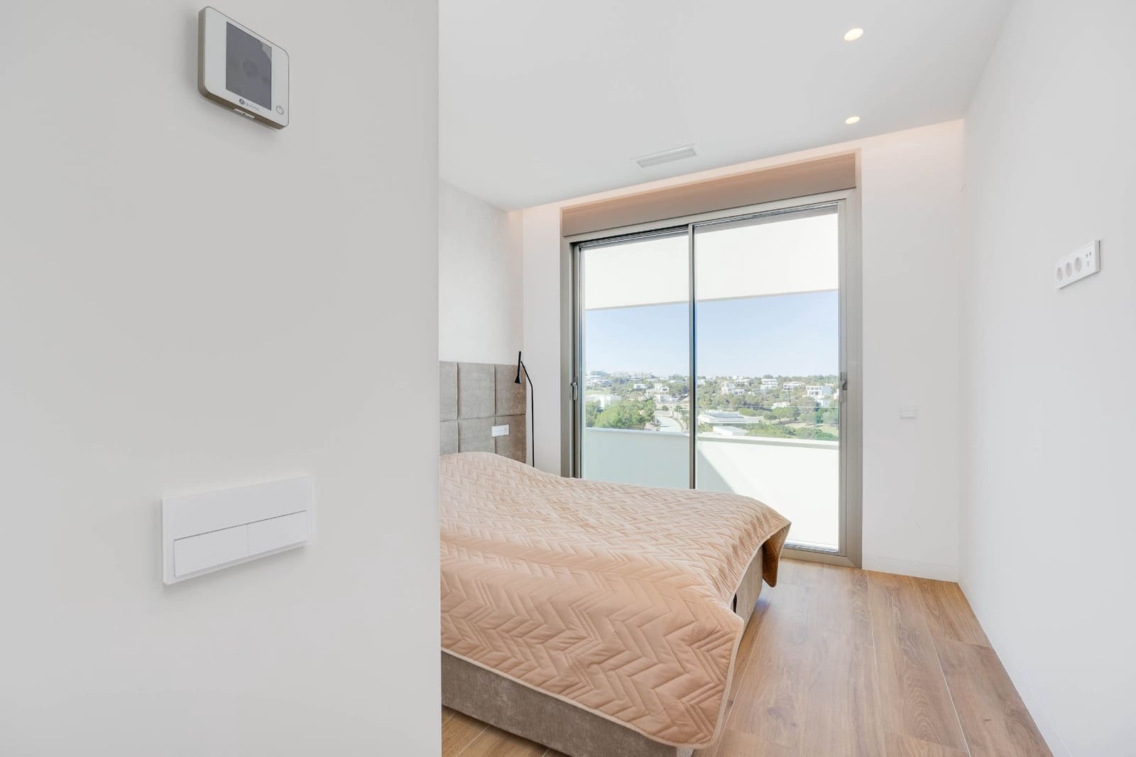 3 soveværelse Lejlighed til salg i Las Colinas Golf med swimmingpool - € 1.130.000 (Ref: 9701401)