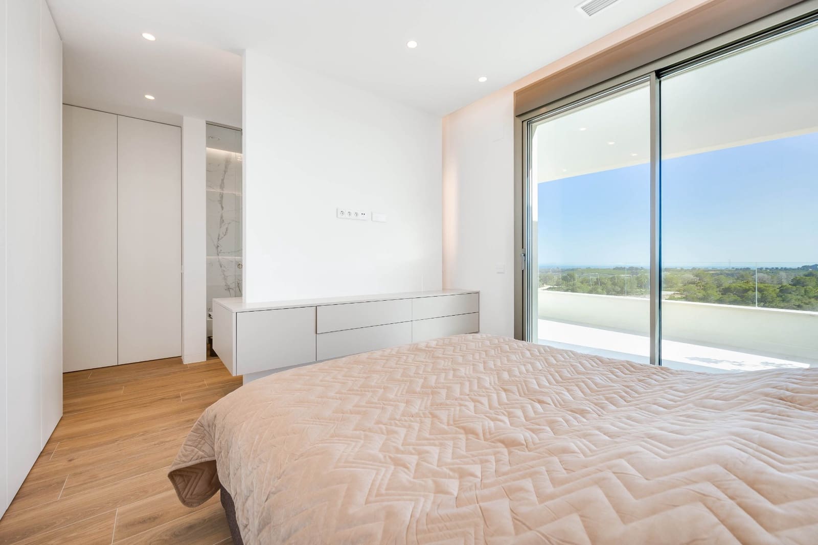 3 soveværelse Lejlighed til salg i Las Colinas Golf med swimmingpool - € 1.130.000 (Ref: 9701401)