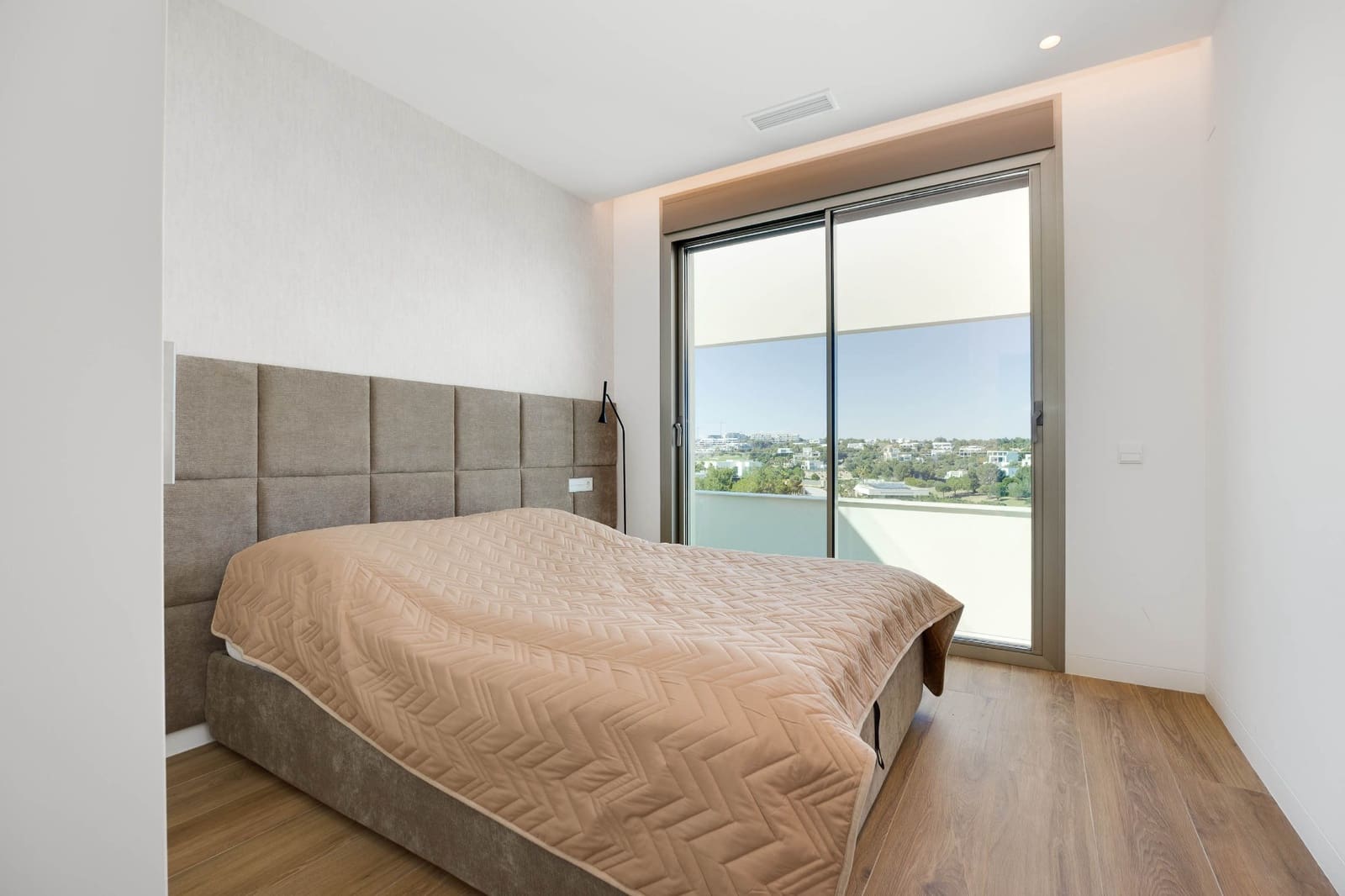 3 soveværelse Lejlighed til salg i Las Colinas Golf med swimmingpool - € 1.130.000 (Ref: 9701401)