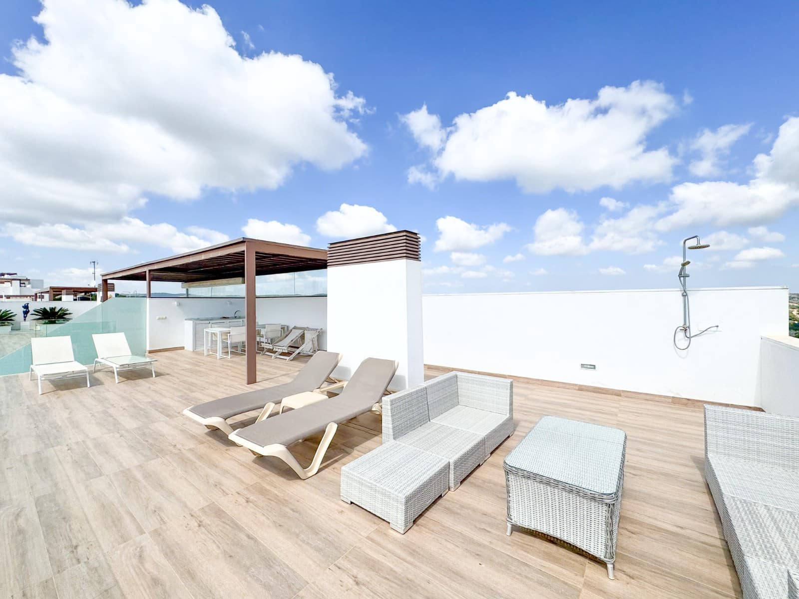 3 quarto Apartamento para venda em Las Colinas Golf com piscina - 590 000 € (Ref: 9714623)