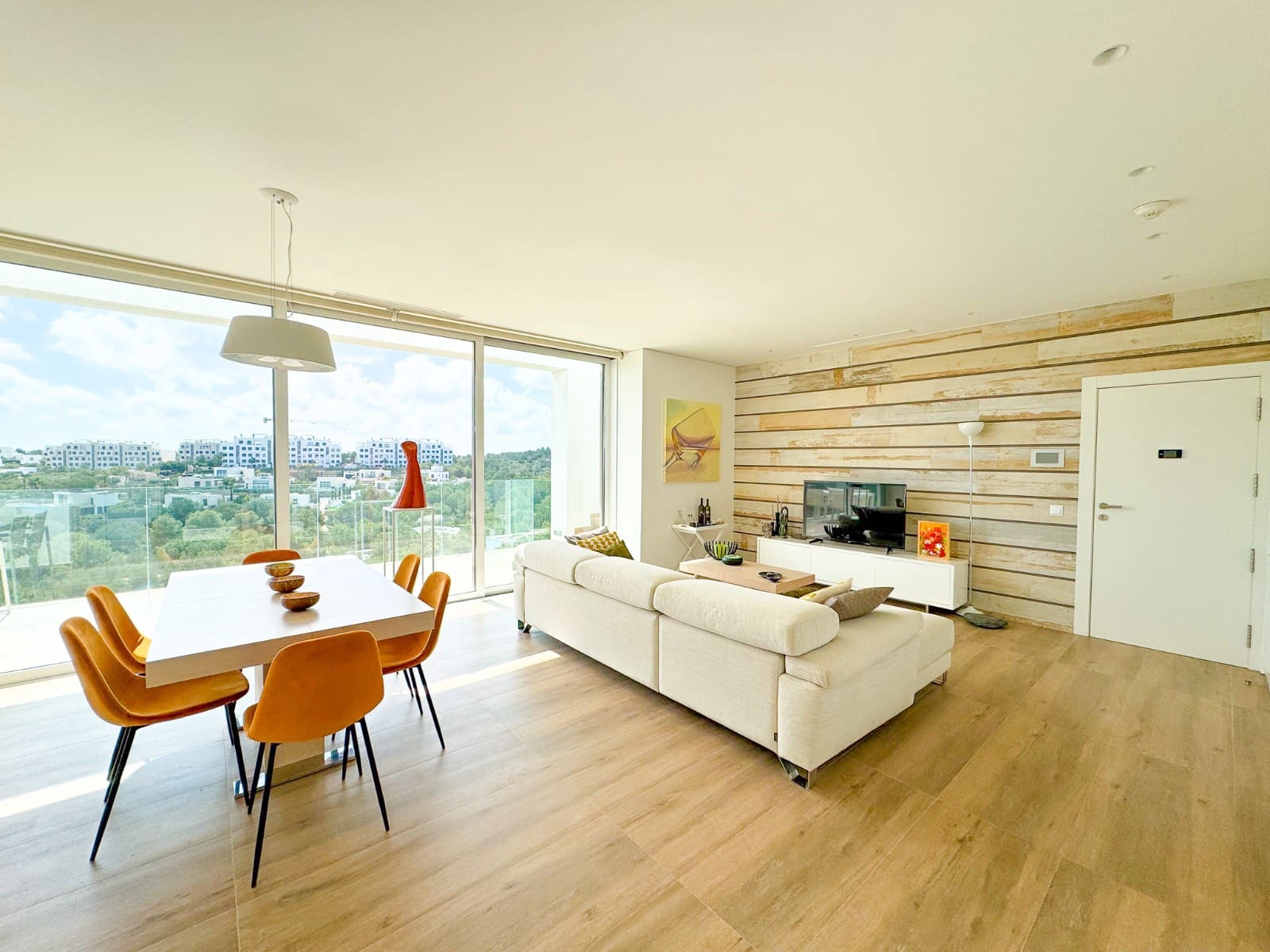 3 quarto Apartamento para venda em Las Colinas Golf com piscina - 590 000 € (Ref: 9714623)