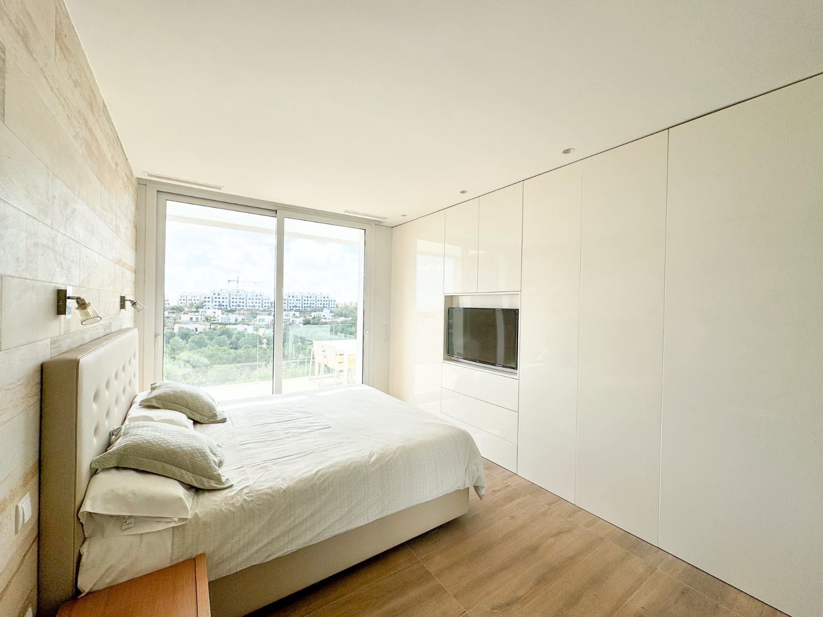 3 quarto Apartamento para venda em Las Colinas Golf com piscina - 590 000 € (Ref: 9714623)