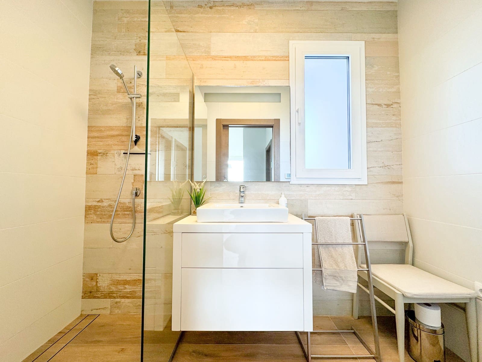 3 quarto Apartamento para venda em Las Colinas Golf com piscina - 590 000 € (Ref: 9714623)