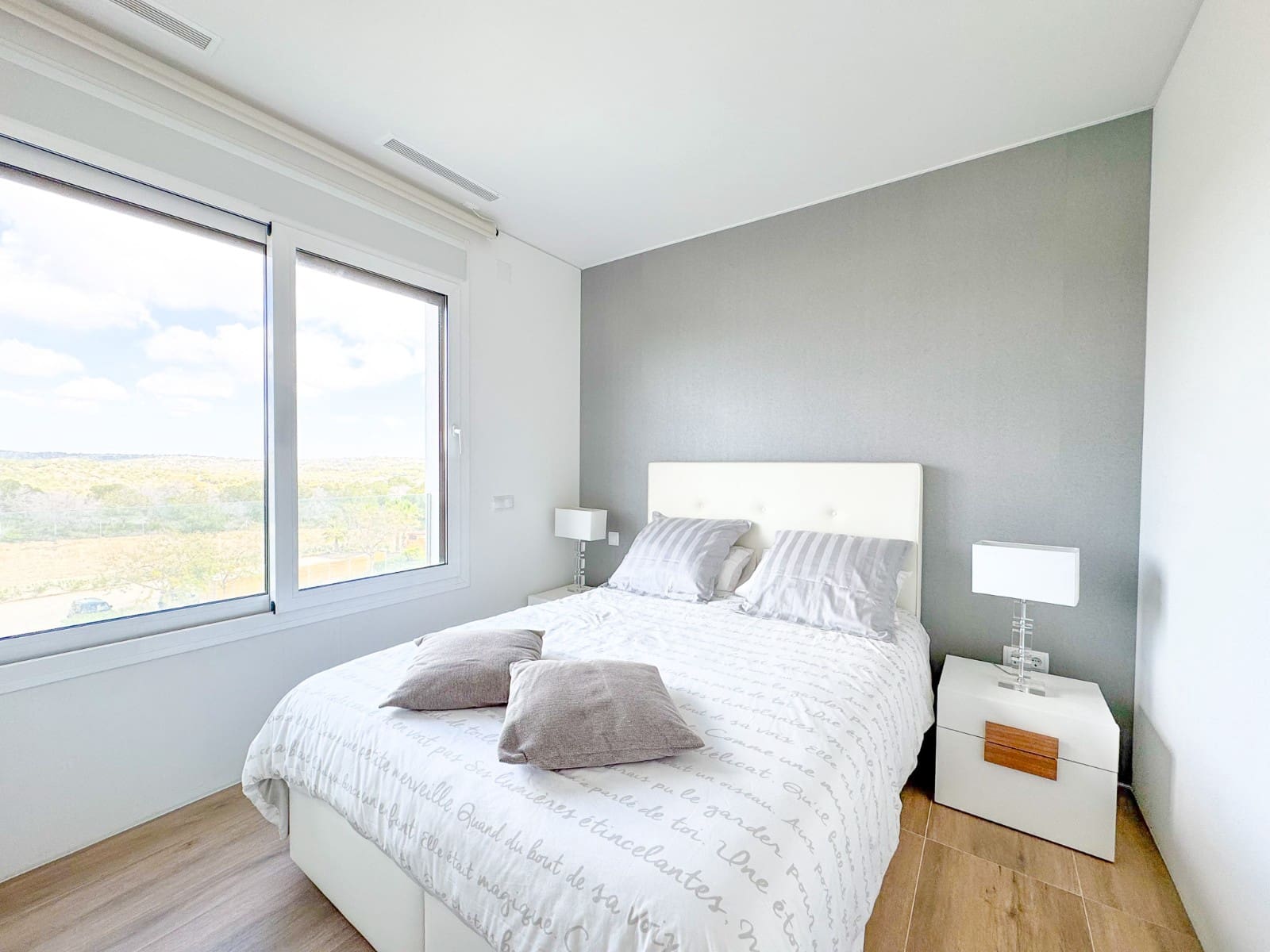 3 quarto Apartamento para venda em Las Colinas Golf com piscina - 590 000 € (Ref: 9714623)