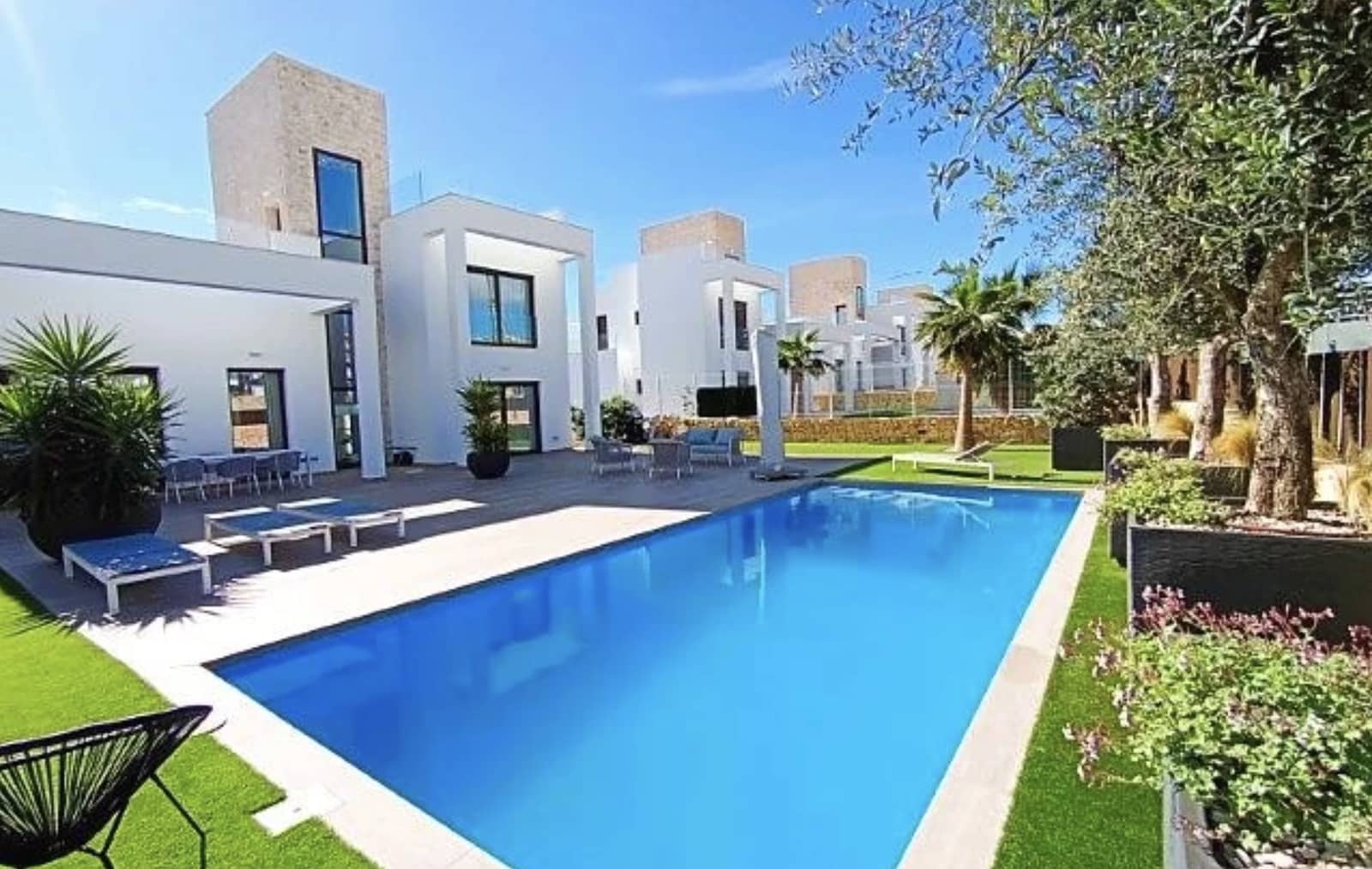 5 quarto Moradia para venda em Finestrat com piscina - 819 900 € (Ref: 9731231)