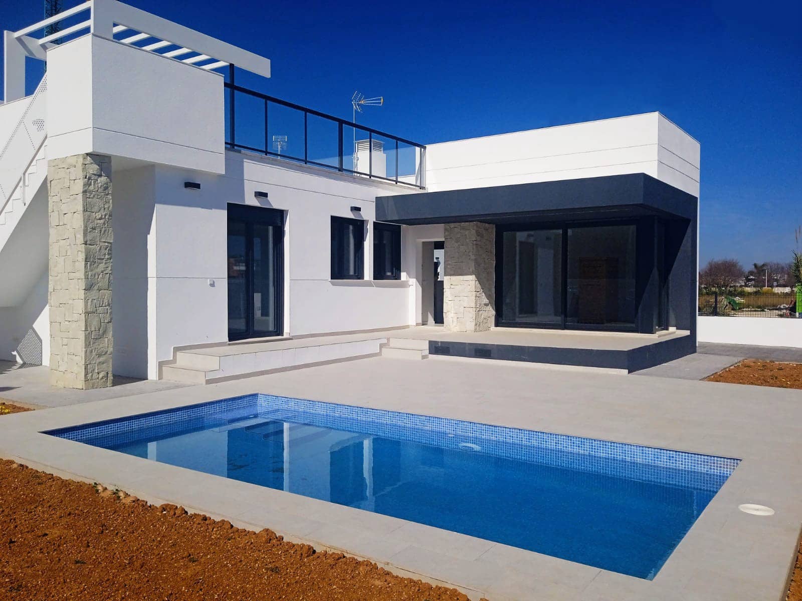 3 bedroom Villa for sale in Denia with pool - € 415,000 (Ref: 9771838)