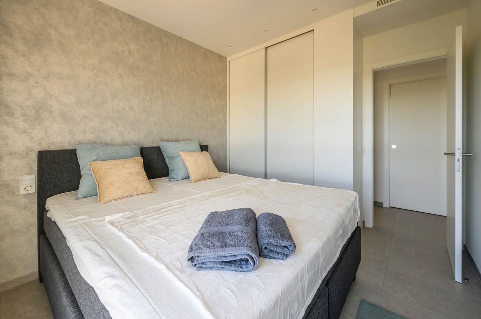 3 sypialnia Apartament na sprzedaż w Las Colinas Golf z basenem - 479 000 € (Ref: 9798968)