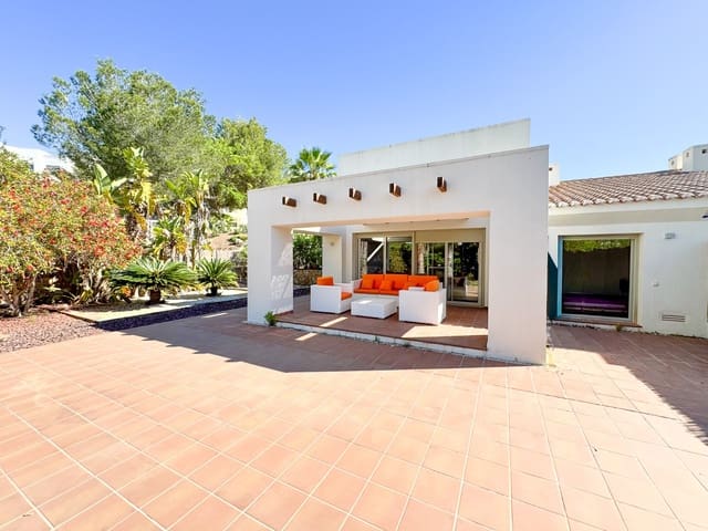 3 soverom Villa til salgs i Las Colinas Golf, Orihuela med svømmebasseng - € 479 000 (Ref: 9840866)