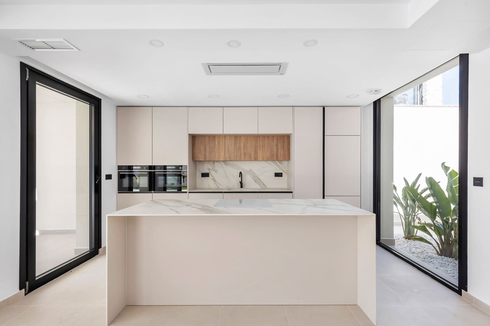 4 chambre Villa/Maison à vendre à Los Balcones avec piscine garage - 850 000 € (Ref: 9921478)