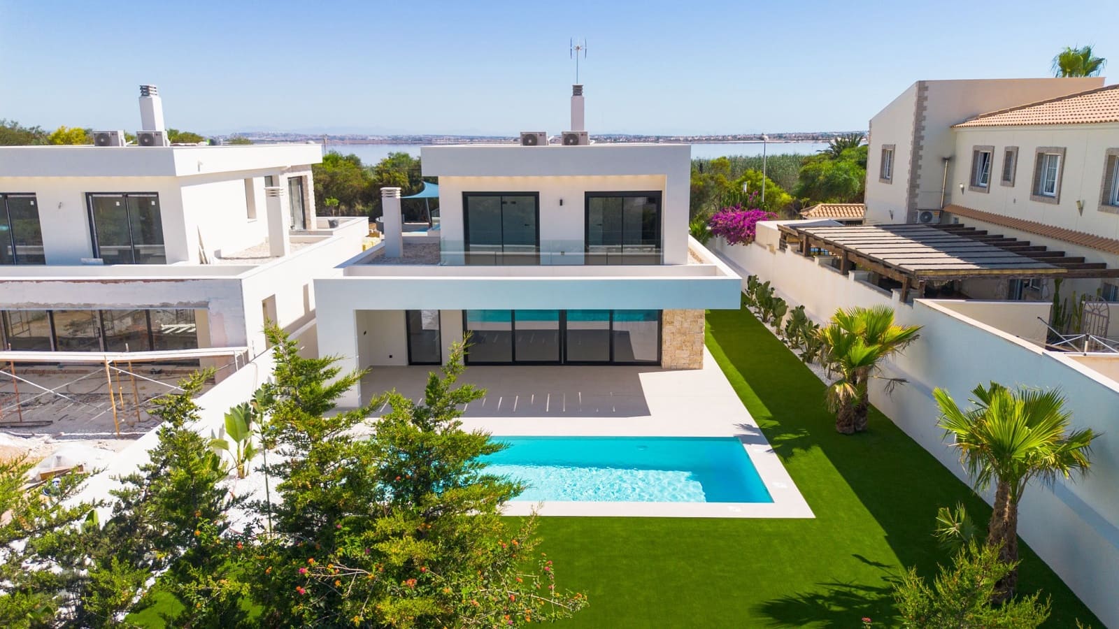 4 chambre Villa/Maison à vendre à Los Balcones avec piscine garage - 850 000 € (Ref: 9921478)