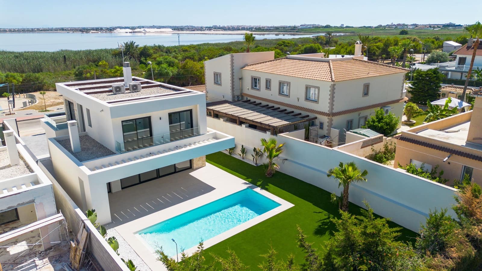 4 chambre Villa/Maison à vendre à Los Balcones avec piscine garage - 850 000 € (Ref: 9921478)