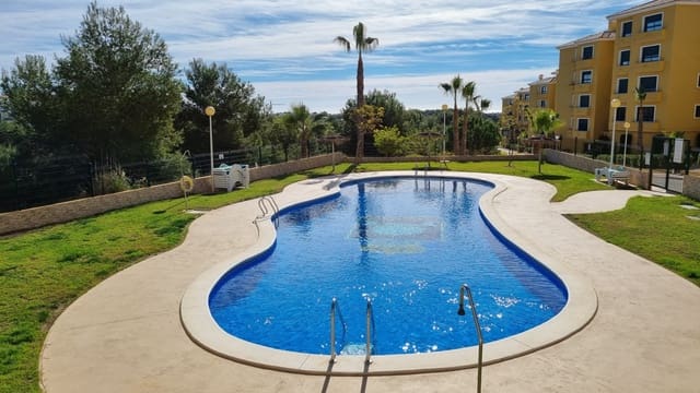 2 makuuhuone Kattohuoneisto myytävänä paikassa Campoamor, Orihuela mukana uima-altaan 
autotalli - 395 000 € (Ref: 9936846)