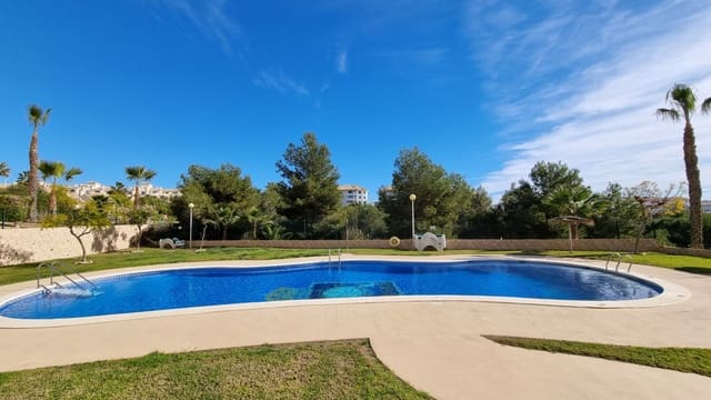2 makuuhuone Kattohuoneisto myytävänä paikassa Campoamor, Orihuela mukana uima-altaan 
autotalli - 395 000 € (Ref: 9936846)