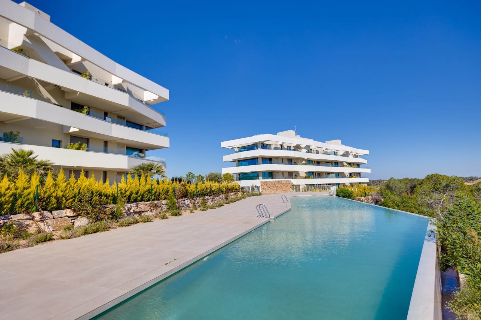 3 soveværelse Lejlighed til salg i Las Colinas Golf med swimmingpool garage - € 1.175.000 (Ref: 9978432)