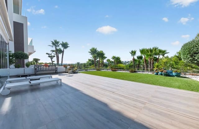 3 soveværelse Lejlighed til salg i Las Colinas Golf, Orihuela med swimmingpool - € 570.000 (Ref: 9990314)