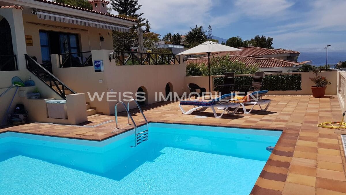 3 Zimmer Haus zu verkaufen in El Sauzal mit Pool Garage - 695.000 € (Ref: 10077058)