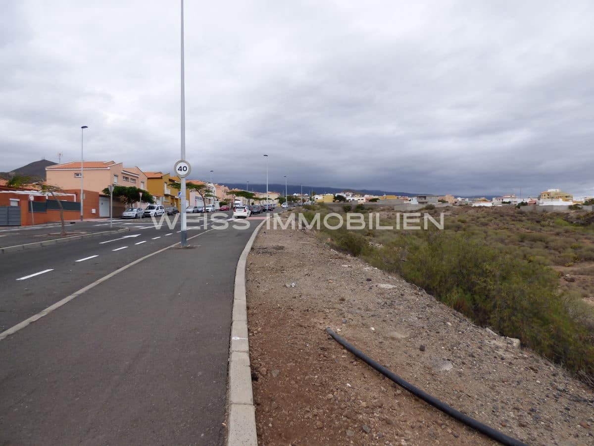 Grunde uden byggetilladelser til salg i San Isidro de Abona - € 350.000 (Ref: 6049734)