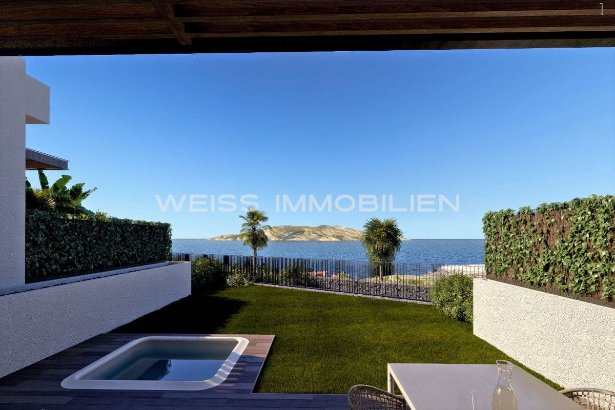 2 makuuhuone Asunto myytävänä paikassa Guia de Isora mukana uima-altaan - 1 510 000 € (Ref: 6049752)