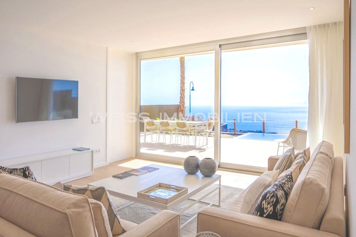 3 bedroom Villa for sale in Guia de Isora with pool garage - € 2,100,000 (Ref: 6049770)