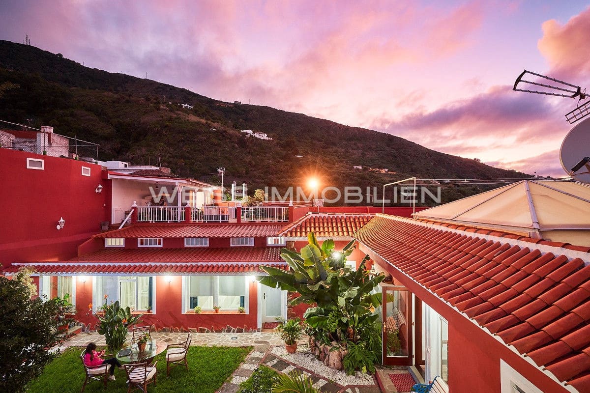 12 soveværelse Byhus til salg i Icod de los Vinos - € 1.100.000 (Ref: 6433684)