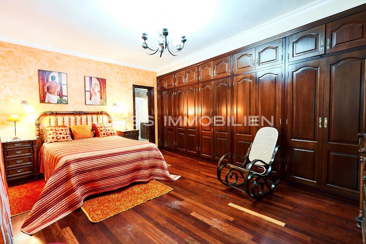 12 soveværelse Byhus til salg i Icod de los Vinos - € 1.100.000 (Ref: 6433684)