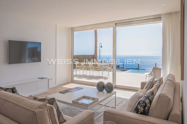 3 soveværelse Villa til salg i Guía de Isora med swimmingpool - € 2.225.000 (Ref: 6655435)