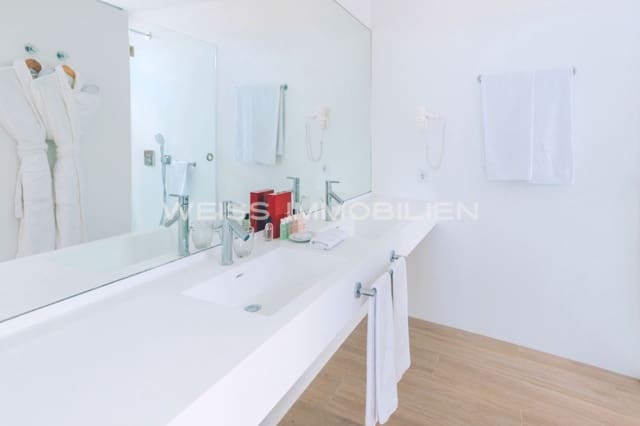 3 soveværelse Villa til salg i Guía de Isora med swimmingpool - € 2.225.000 (Ref: 6655435)