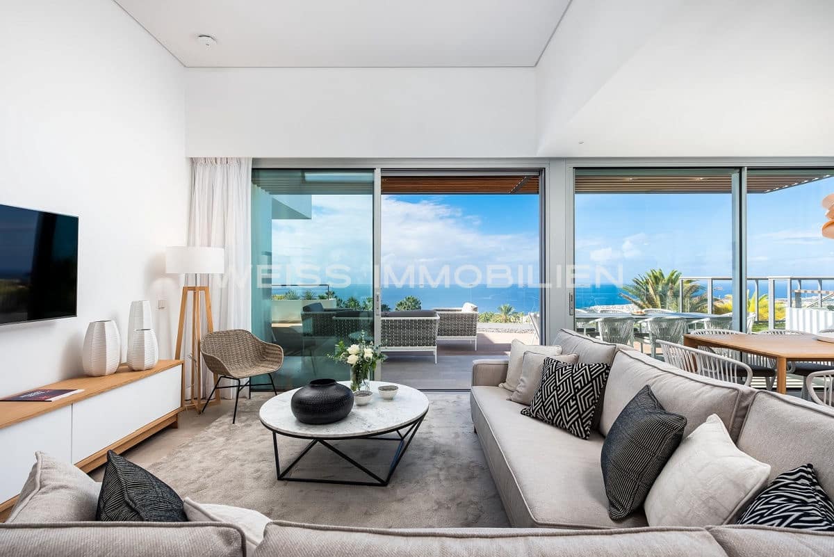 2 makuuhuone Asunto myytävänä paikassa Guia de Isora mukana uima-altaan - 900 000 € (Ref: 6974487)