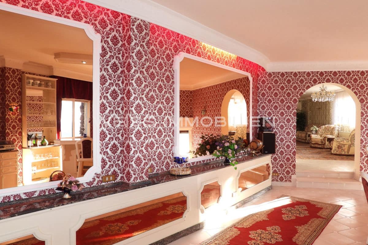 3 soveværelse Villa til salg i Los Realejos med swimmingpool garage - € 2.500.000 (Ref: 7296518)