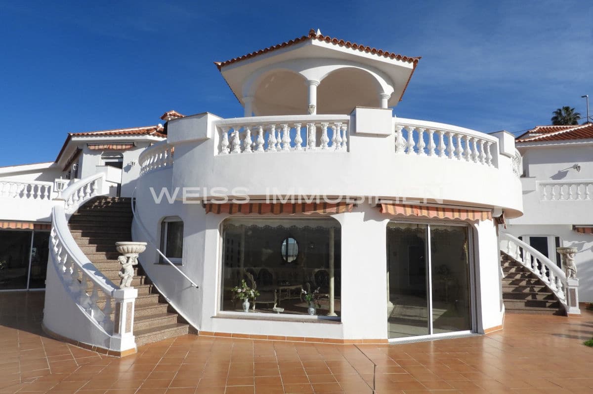 3 soveværelse Villa til salg i Los Realejos med swimmingpool garage - € 2.500.000 (Ref: 7296518)