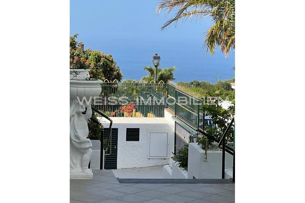 2 soveværelse Villa til salg i La Orotava med swimmingpool garage - € 850.000 (Ref: 7899841)