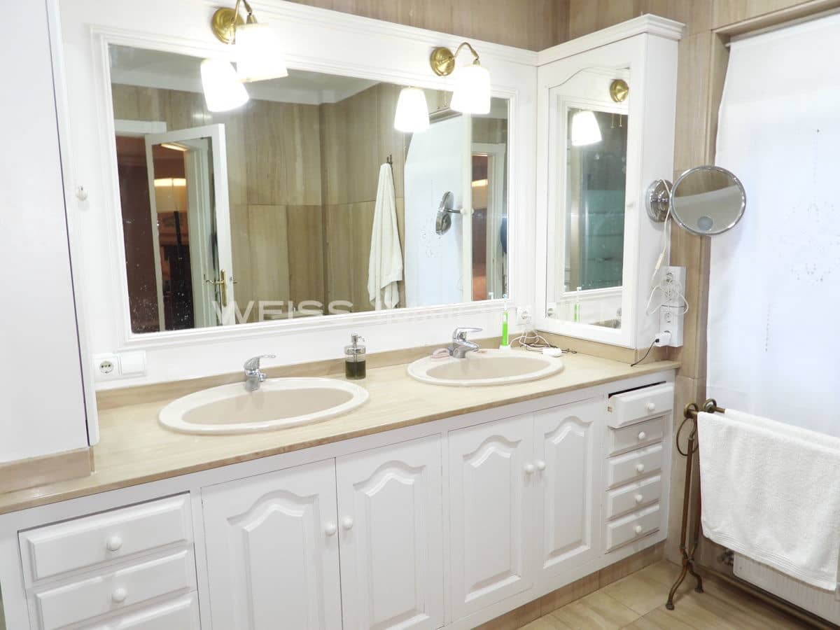 5 soveværelse Villa til salg i Tacoronte med swimmingpool garage - € 995.000 (Ref: 7945744)