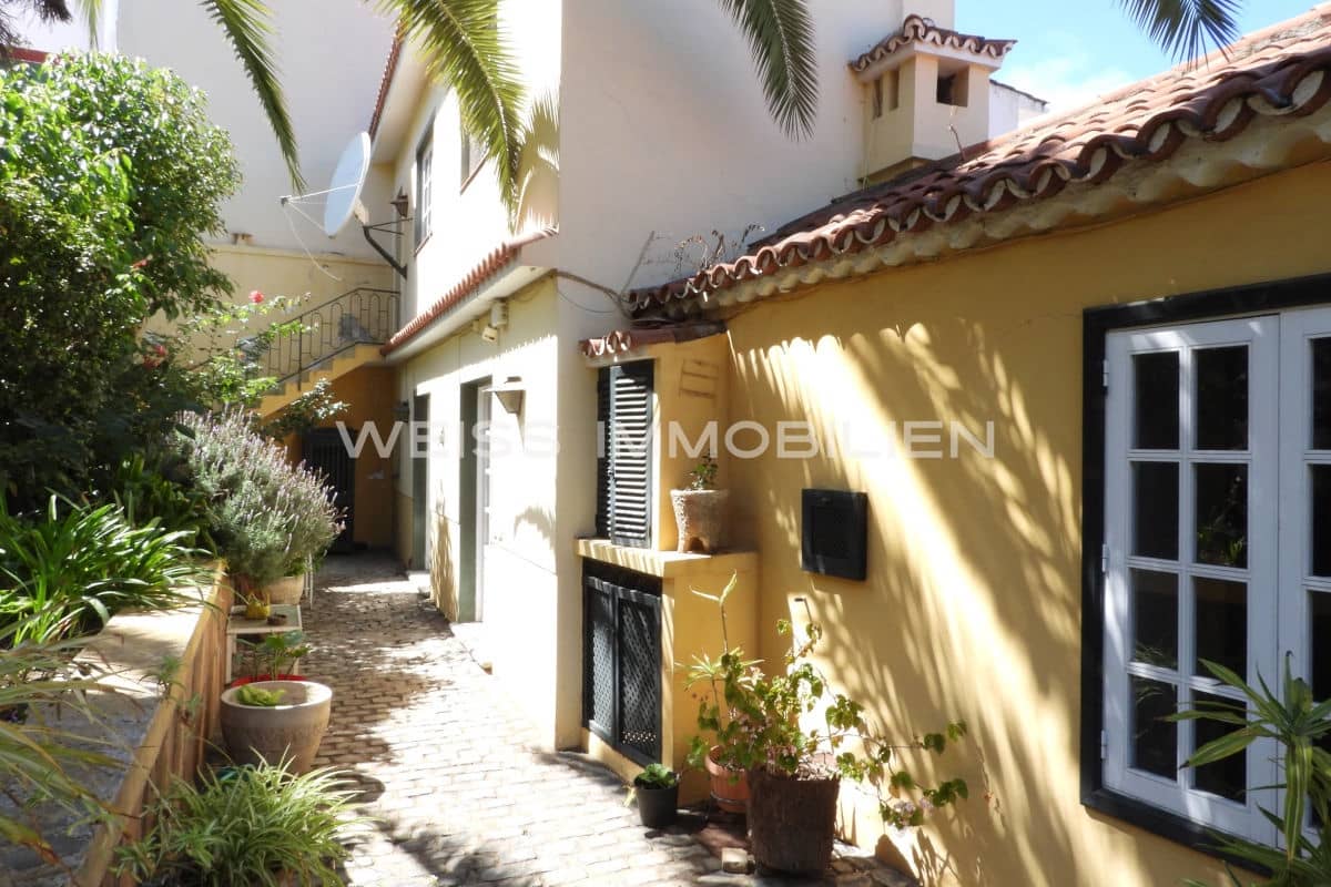 8 soverom Hus til salgs i La Orotava med garasje - € 730 000 (Ref: 8599014)