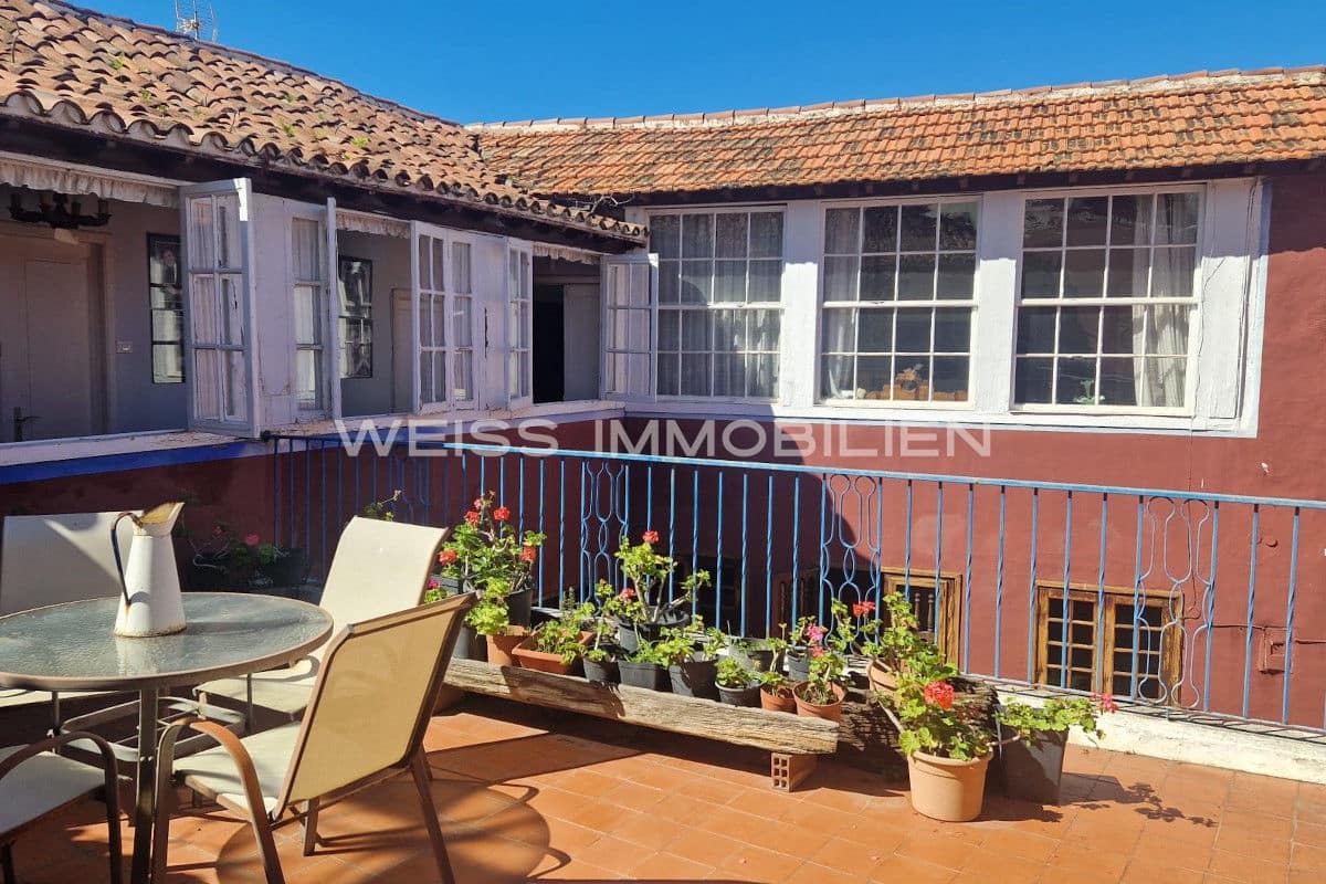 8 soverom Hus til salgs i La Orotava med garasje - € 730 000 (Ref: 8599014)