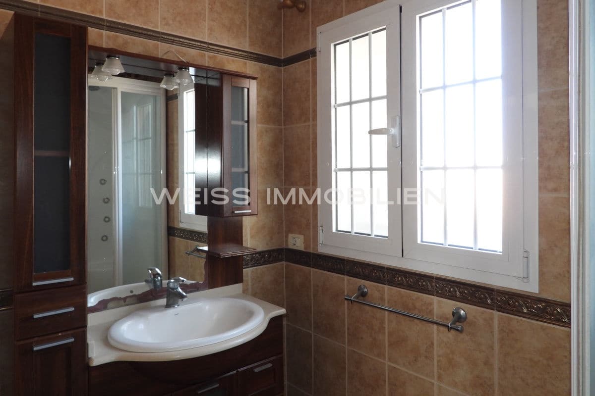 4 bedroom Villa for sale in La Orotava with pool garage - € 900,000 (Ref: 8687043)