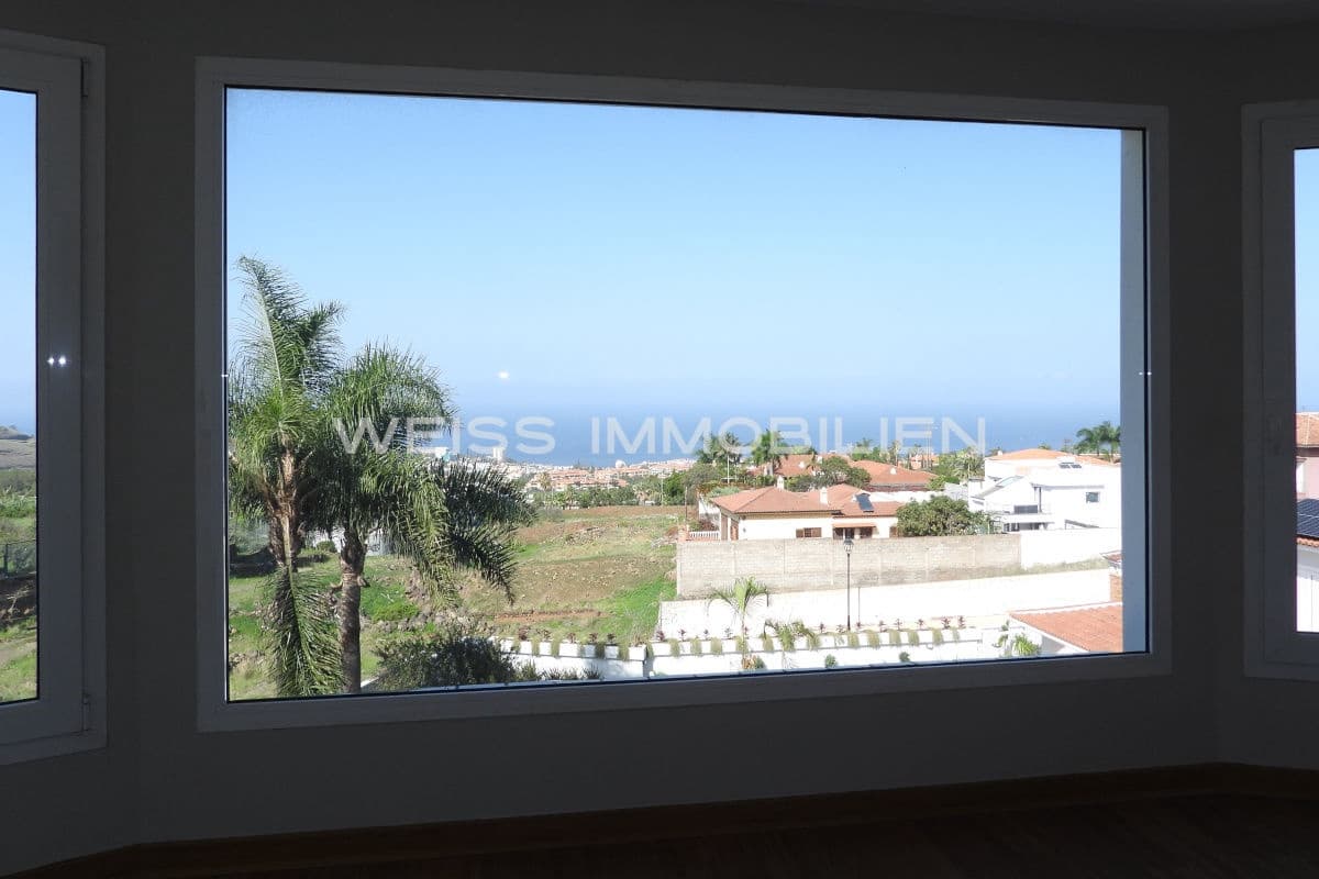 4 bedroom Villa for sale in La Orotava with pool garage - € 900,000 (Ref: 8687043)
