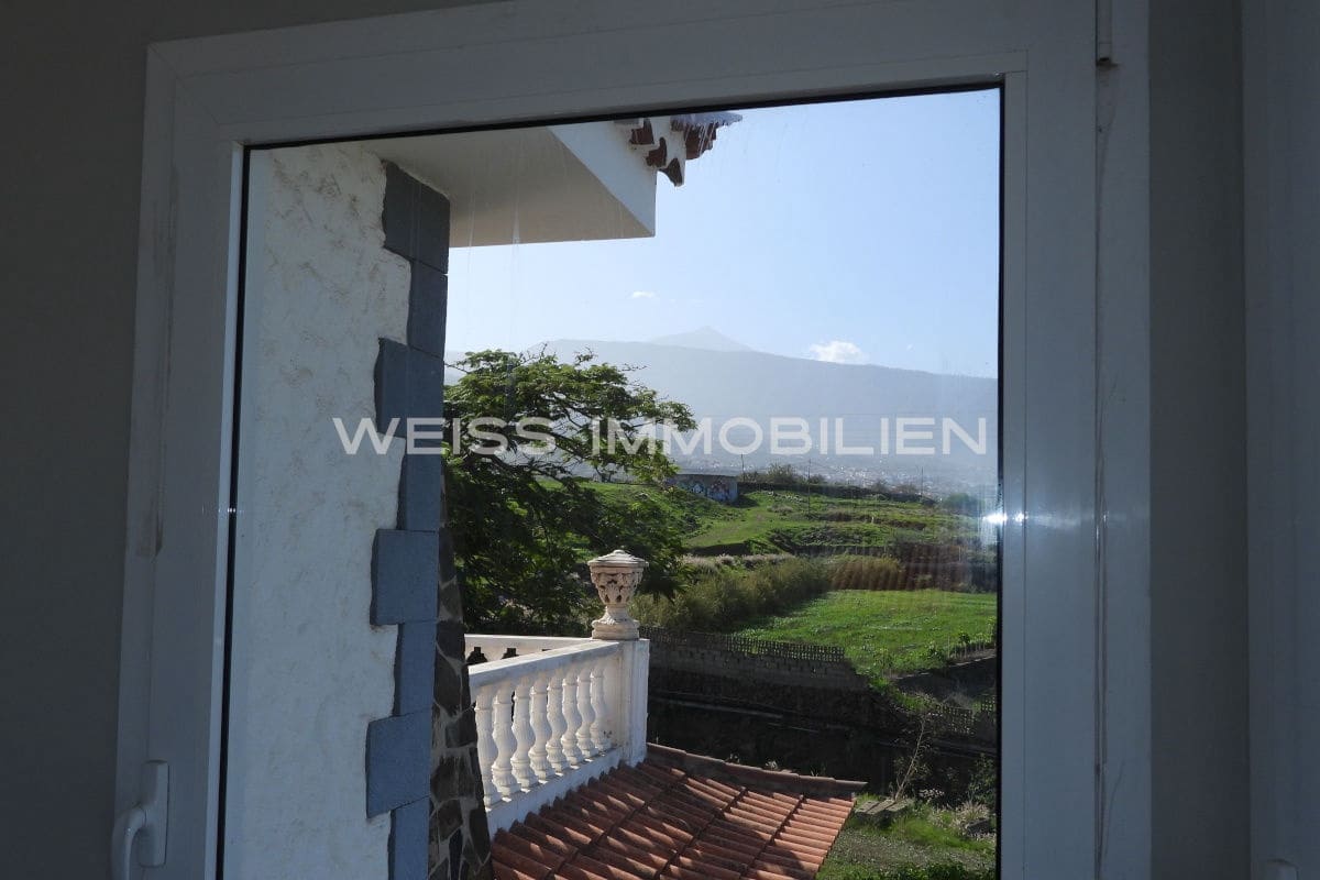 4 bedroom Villa for sale in La Orotava with pool garage - € 900,000 (Ref: 8687043)