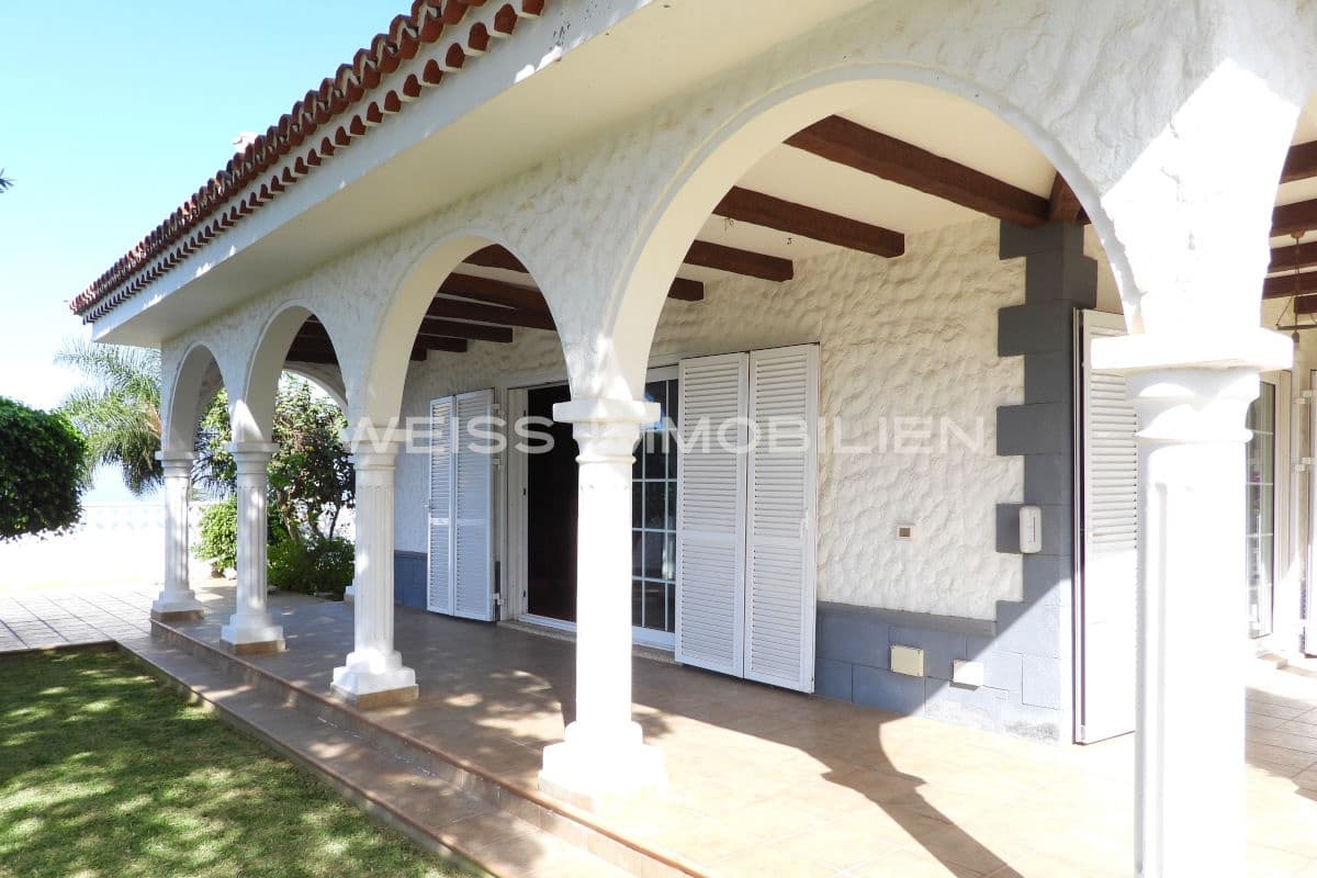 4 bedroom Villa for sale in La Orotava with pool garage - € 900,000 (Ref: 8687043)